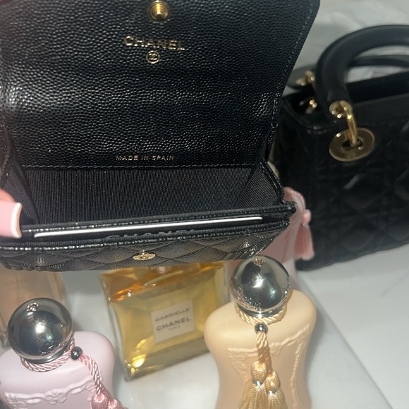 CHANEL Flap Card Holder - Picture 8 of 8